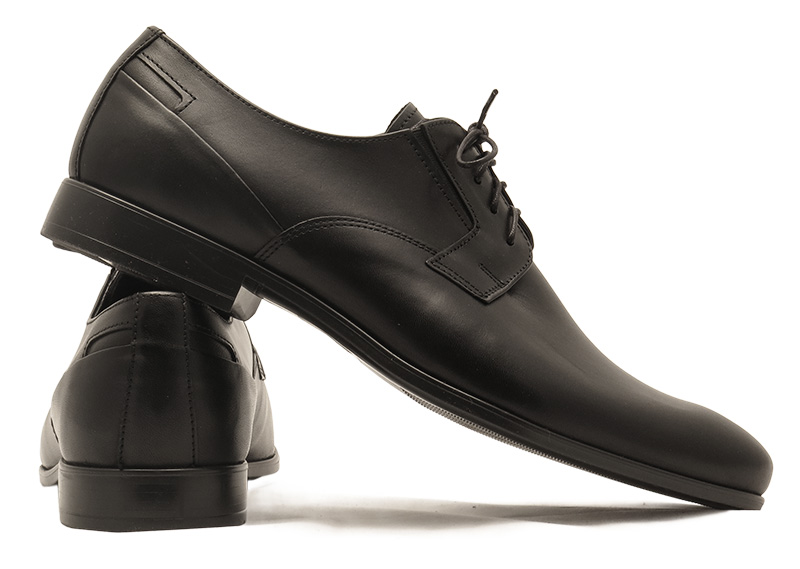 Wygodne czarne eleganckie buty męskie T33