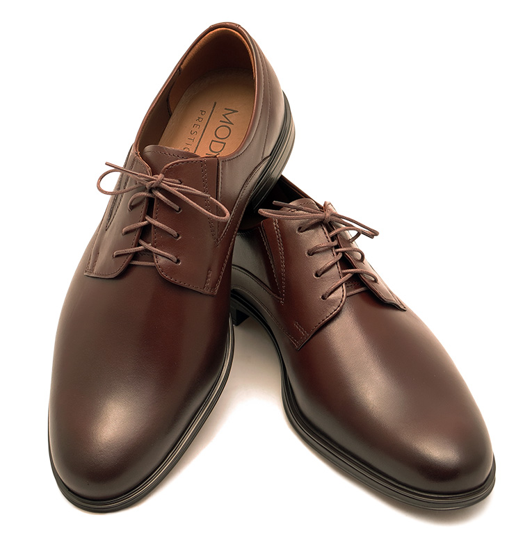 Wygodne brązowe półbuty męskie na szeroką stopę T222