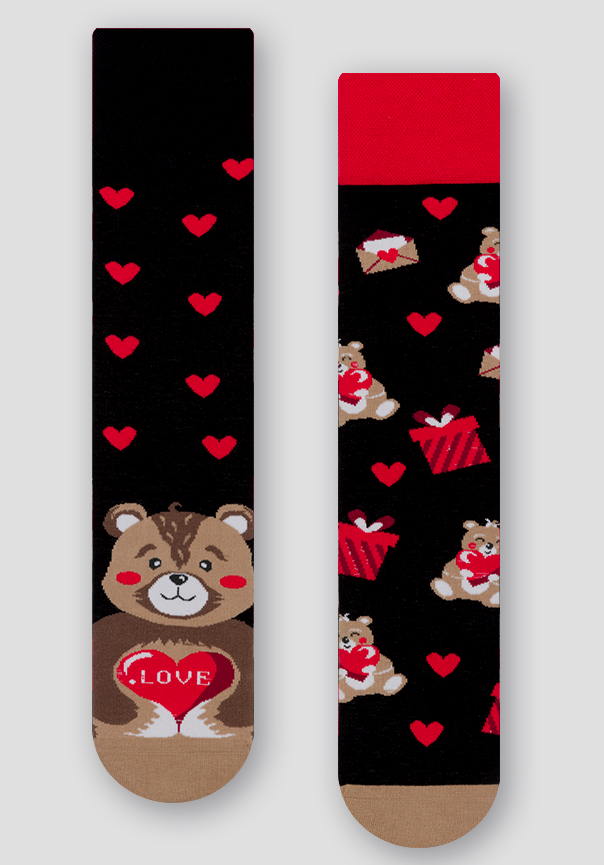 Czarne skarpetki w misie i serca SK333